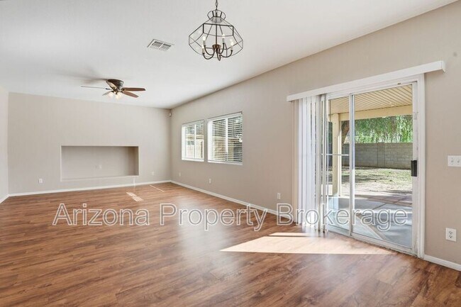 Building Photo - 13285 W Gelding Cir