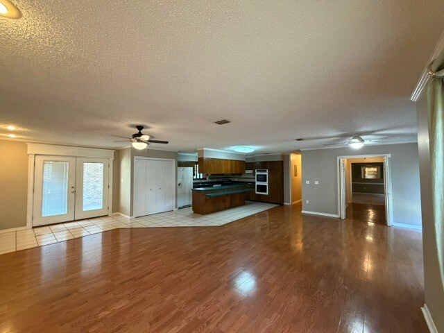 Building Photo - 202 Adams Dr