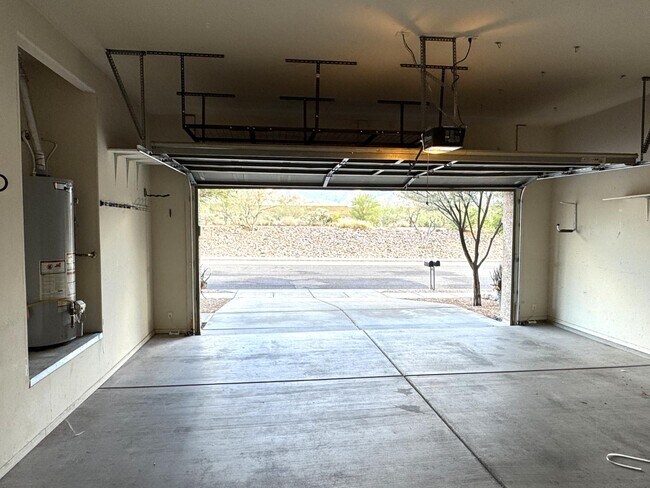 Building Photo - 13743 N High Mountain View Pl