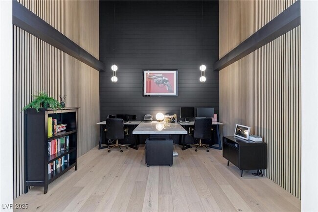 Building Photo - 10927 White Clay Dr