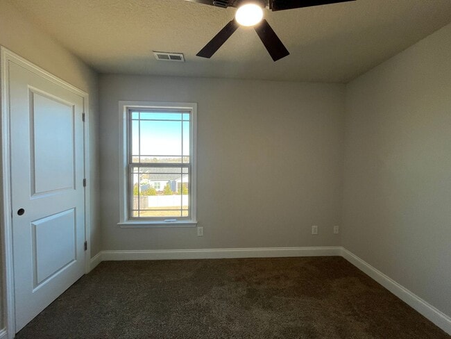 Building Photo - 116 Damascus Dr