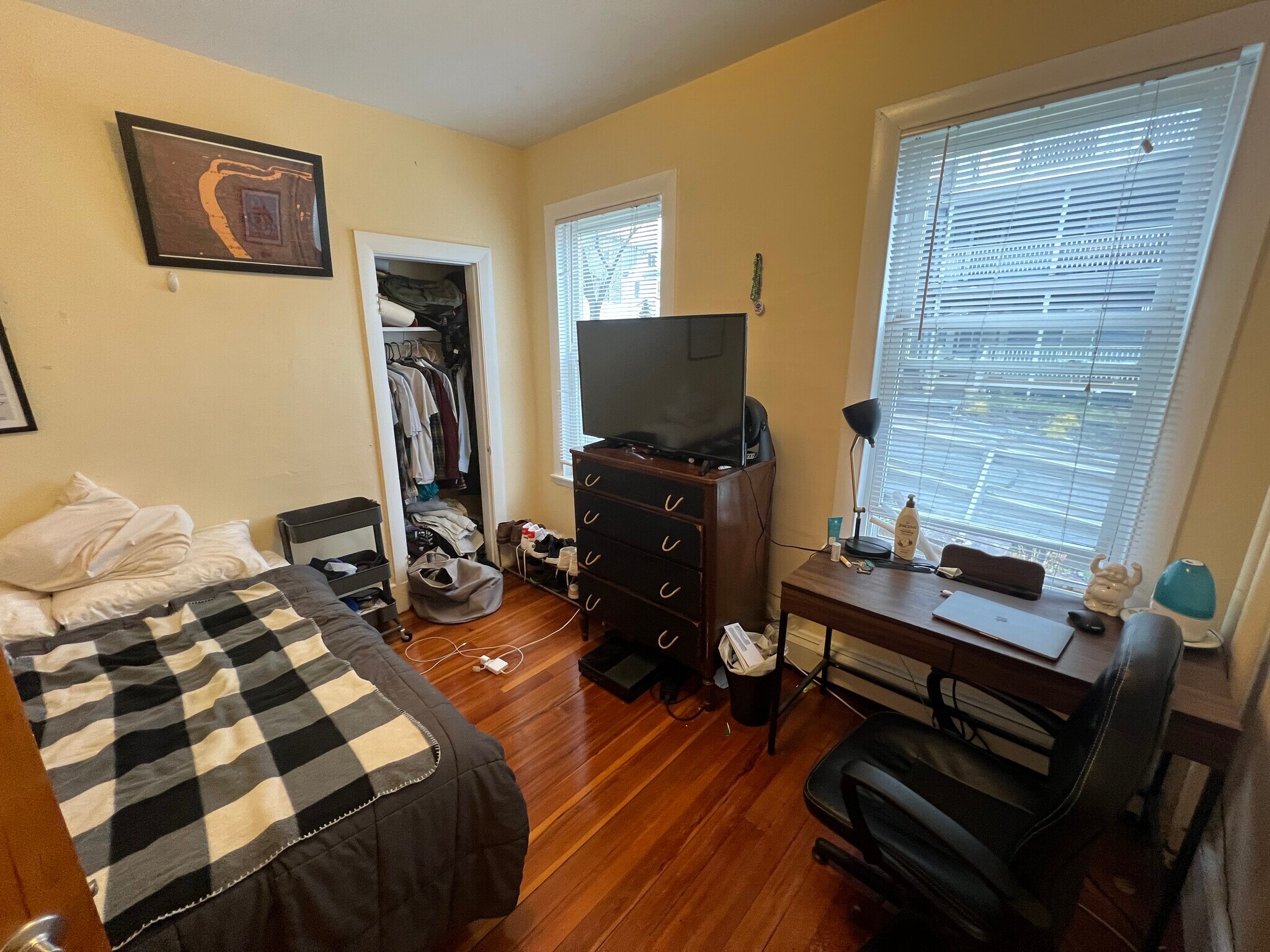 Building Photo - 29 Cameron Ave