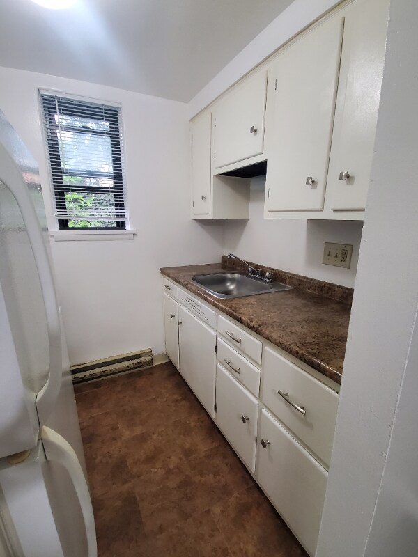 Building Photo - 2767 Churchview Ave