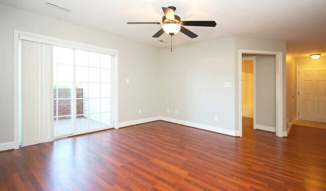 Building Photo - 100 Capstone Dr