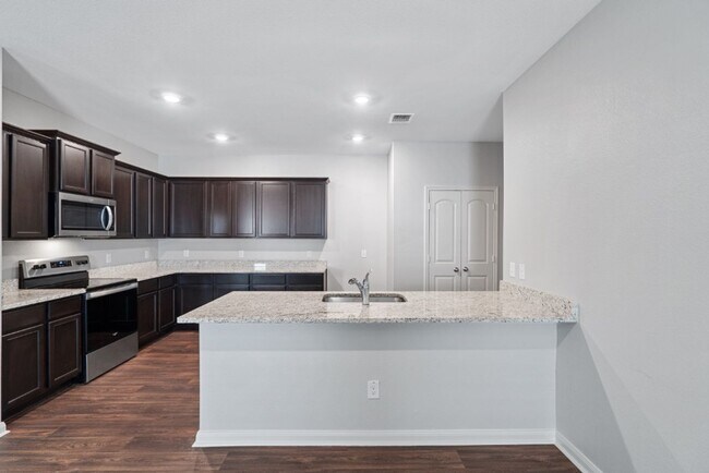 Building Photo - 3932 Northaven Trail