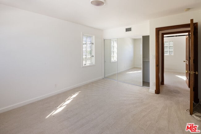 Building Photo - 200 Mabery Rd