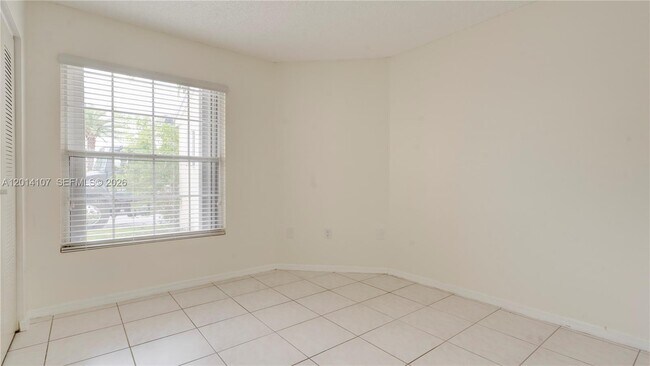 Building Photo - 6410 SW 112th Pl