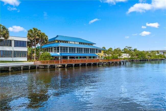 Building Photo - 2929 SE Ocean Blvd