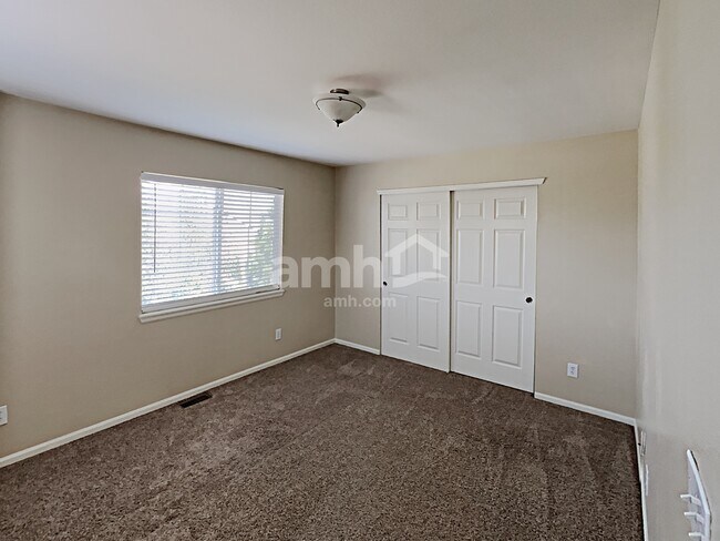 Building Photo - 12758 Espera Way
