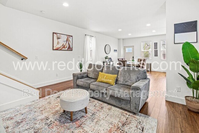 Building Photo - 1619 N Tacoma Ave