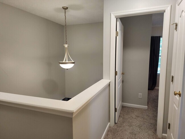 Building Photo - 1146 Deercreek Dr