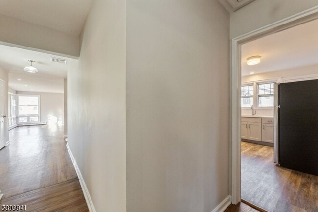 Building Photo - 57 Essex Ave