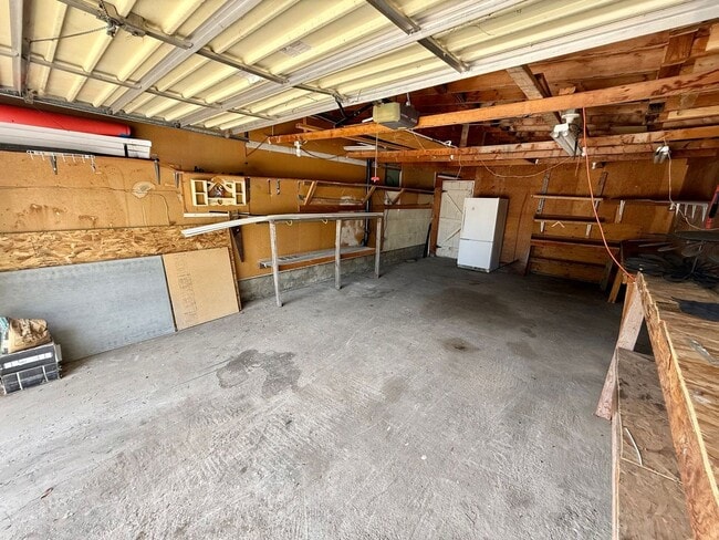 Building Photo - Adorable 3 bedroom 1.5 bathroom house for ...