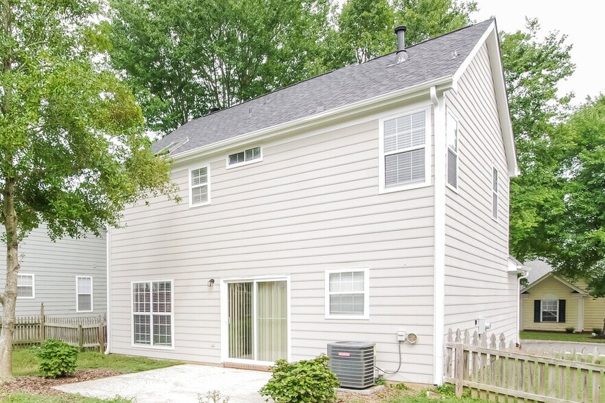 Building Photo - 7304 Hethersett Ln