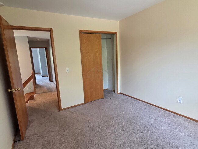 Building Photo - 1039 Cobalt St