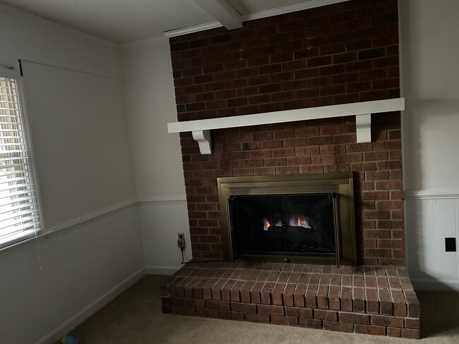 Building Photo - 3101 Amherst Rd