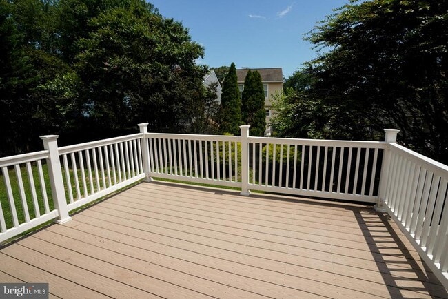 Building Photo - 7862 Centergate Ct