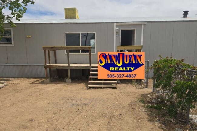 Building Photo - Home Located in Bloomfield NM