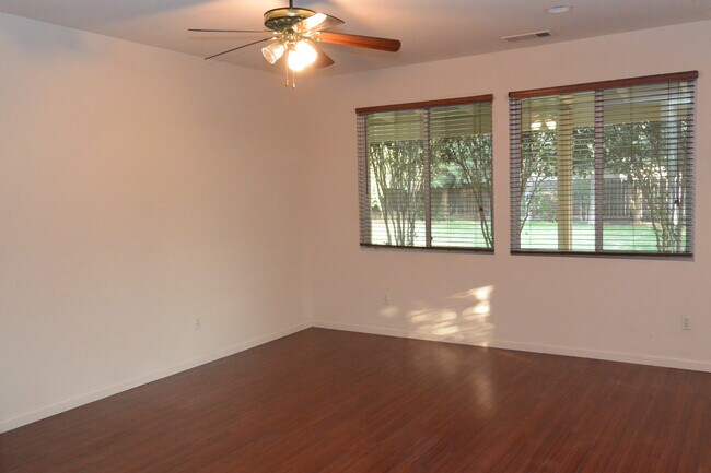 Building Photo - 2222 N Quincy Ct