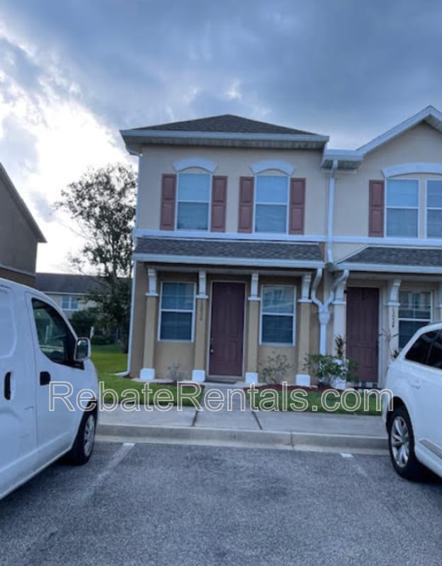 Building Photo - 13026 Sunset Lake Dr