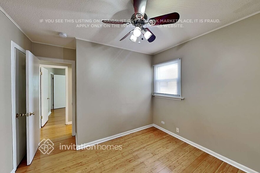 Building Photo - 321 S Yale Ave
