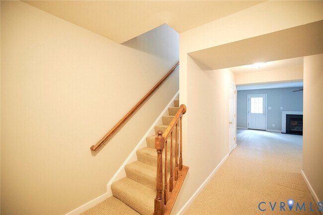 Building Photo - 315 Kingscote Ln
