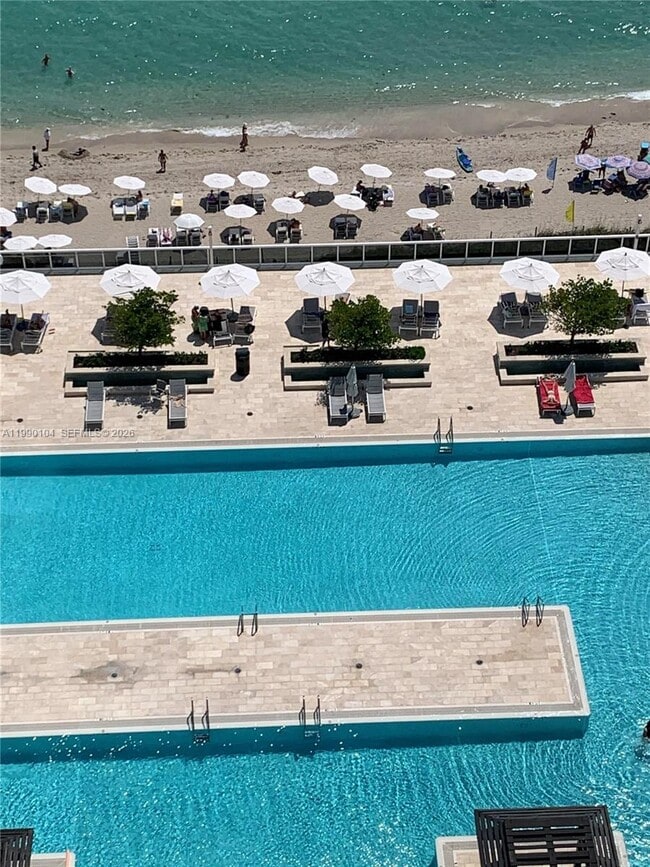 Building Photo - 1850 S Ocean Dr