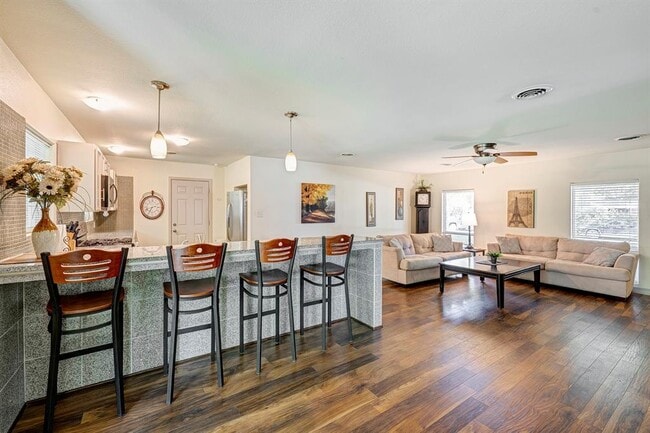 Building Photo - 4109 Lymbar Dr