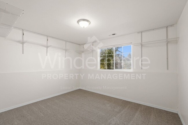 Building Photo - 507 S Lawson St