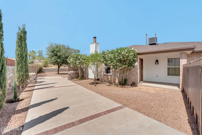 Building Photo - 6541 Dakota Ridge Dr