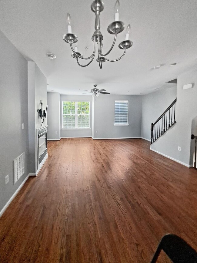 Building Photo - 1701 Walcott Ln