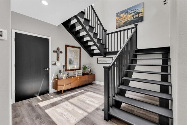 Building Photo - 276 Lewis Cir