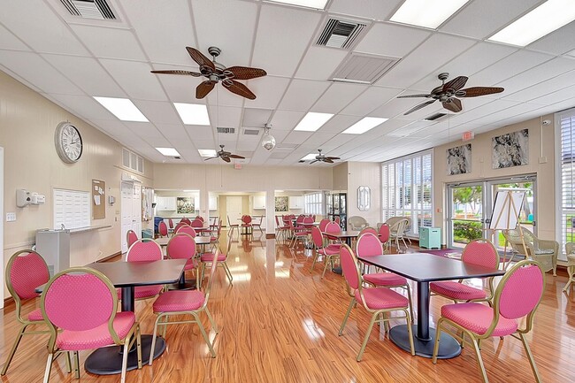 Building Photo - 108 SW 9th St