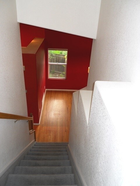 Building Photo - Three Bedroom Home in Wolf Creek, near Fox Hill GC