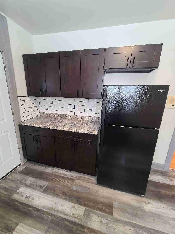 Building Photo - 834 N Massasoit Ave