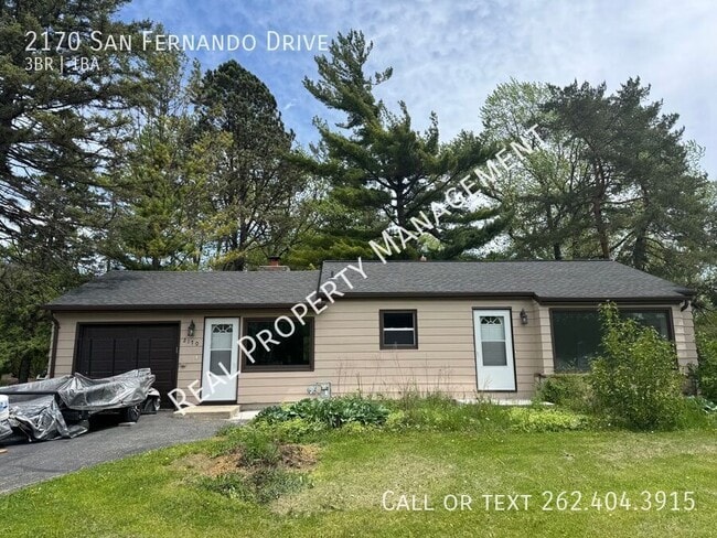 Building Photo - 2170 San Fernando Dr