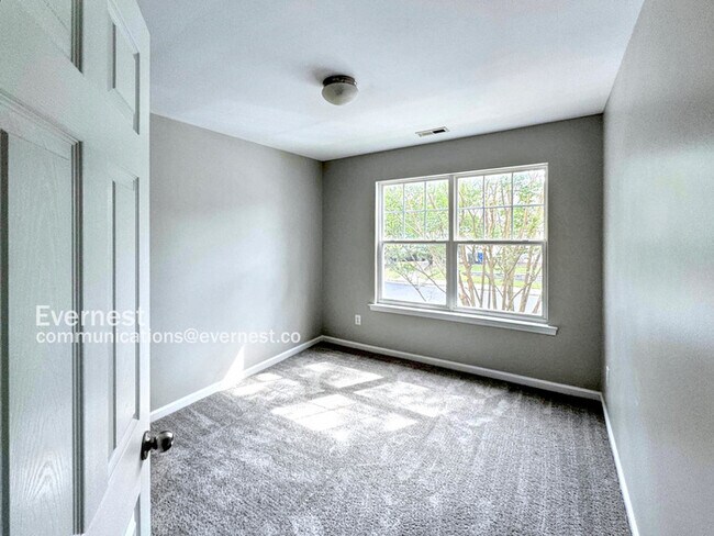 Building Photo - 11237 Lofty Heights Pl