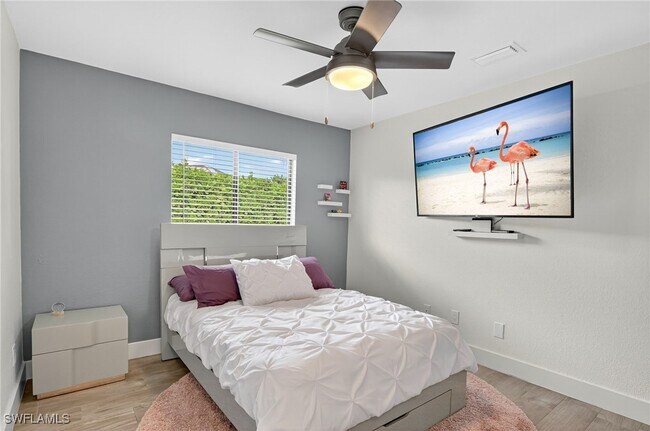 Building Photo - 5270 Berkeley Dr