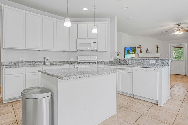 Building Photo - 1601 Katydid Ct