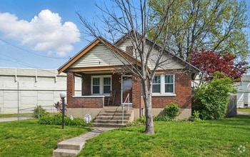 Building Photo - 198 W Ross Ave