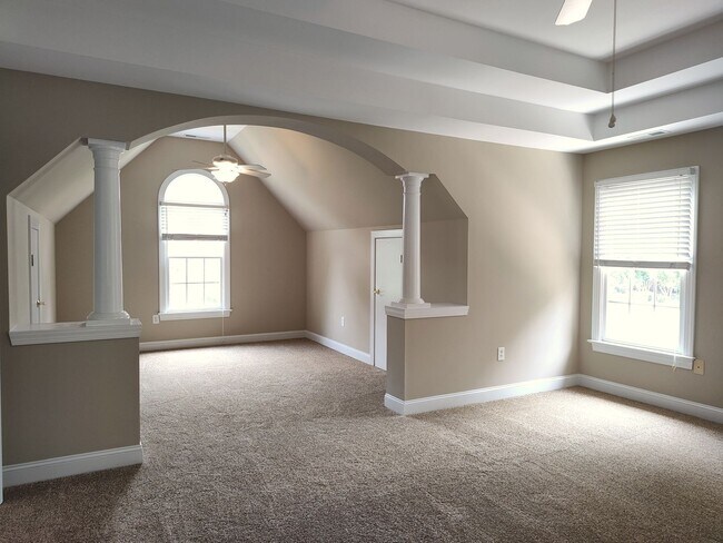 Building Photo - Georgeous home located in the  Shannamara Golf Club Community in Matthews!