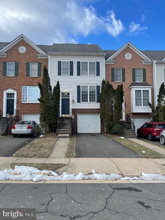 Building Photo - 16802 Sweeney Ln