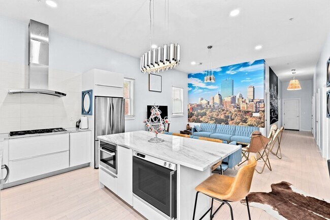 Building Photo - 108-110-110 Trenton St