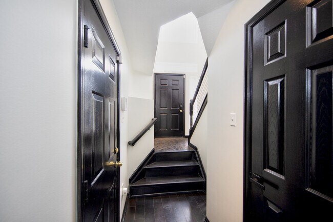 Building Photo - Modern Comfort Meets Everyday Convenience in this Stunning Forest Hill Townhome with 3 Beds & 3.5...
