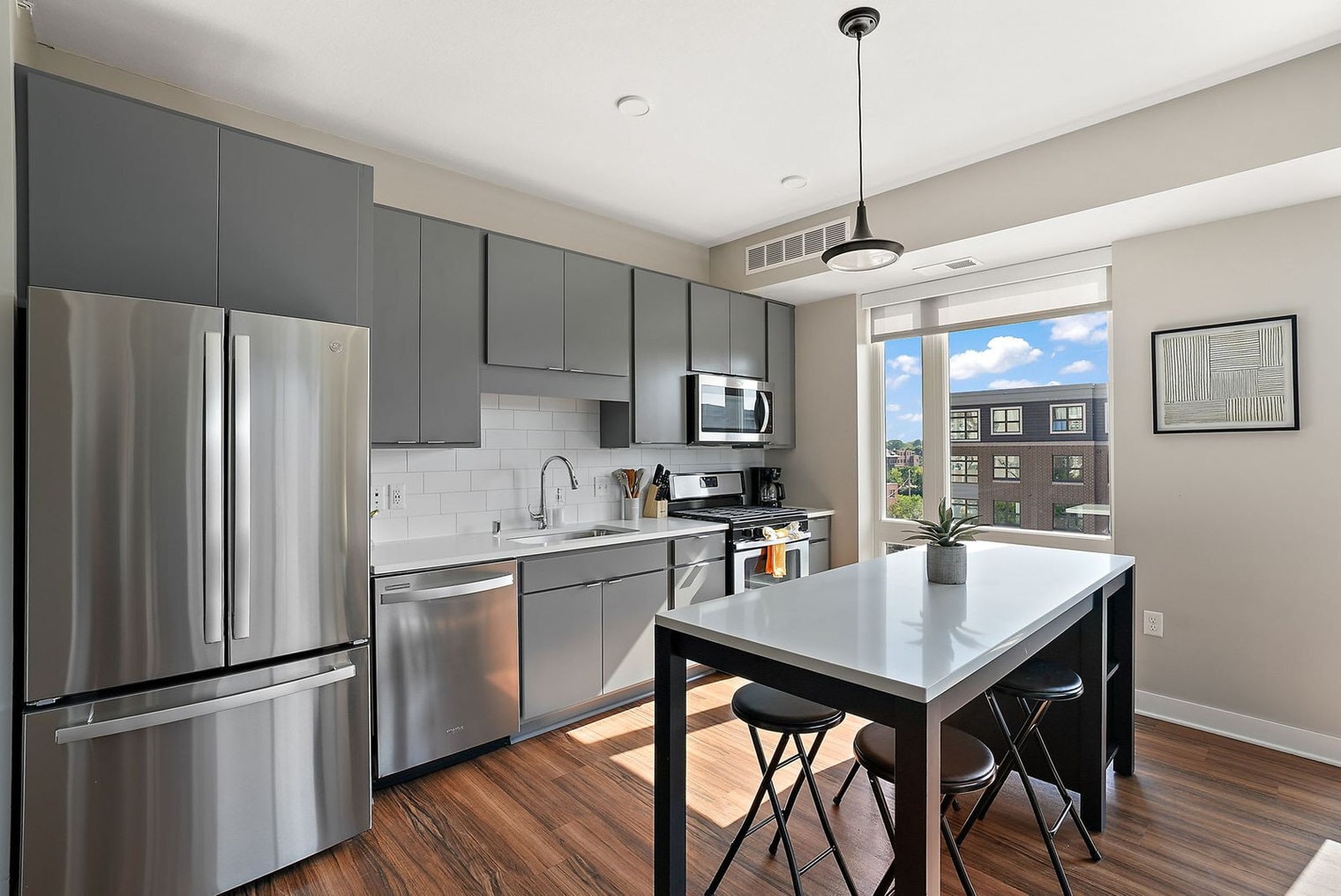 Building Photo - 1410 Nicollet Ave