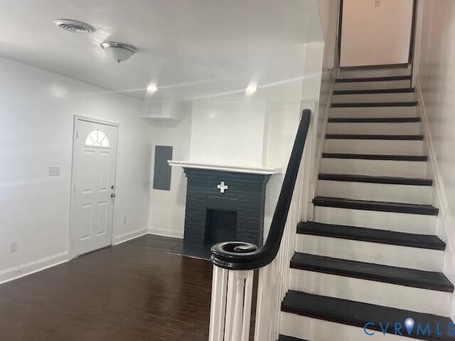 Building Photo - 3311 Cliff Ave