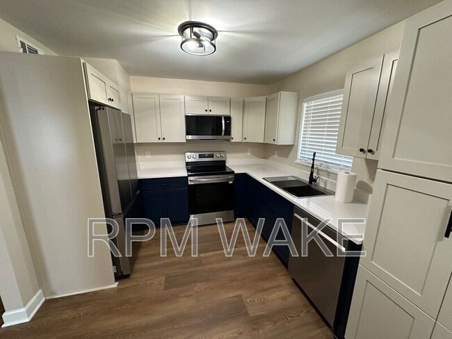 Building Photo - 741 Lunar Dr