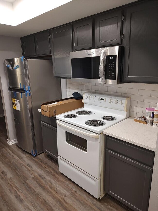 Building Photo - 1208 Gingerlily Cove