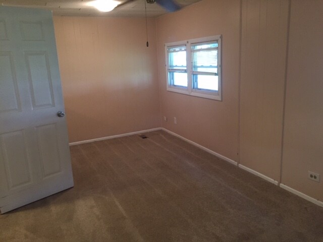 Building Photo - 5743 Sullivan Trail