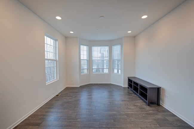 Building Photo - 4449 Monroe Ct